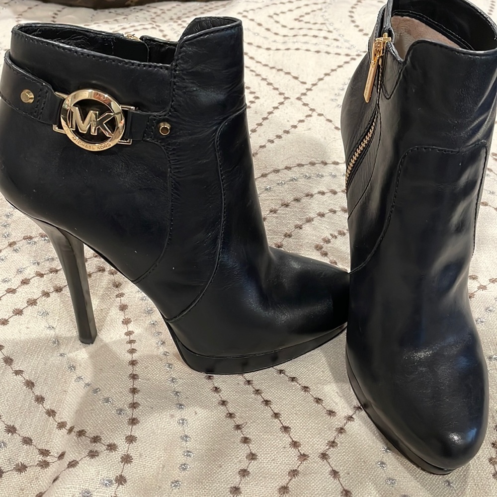 Michael Kors Women's Ankle
Boots